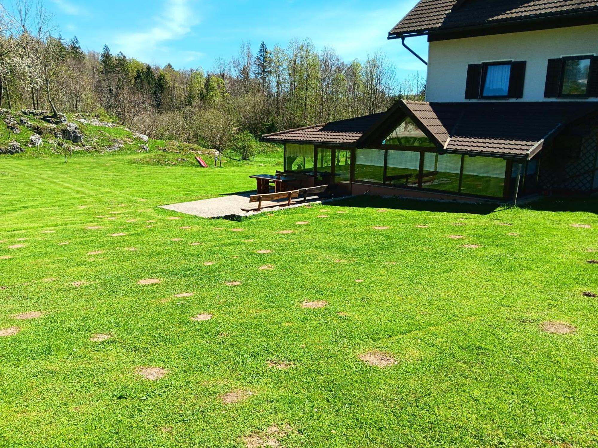 Turisticna Kmetija Pr Mark Trebce Dış mekan fotoğraf